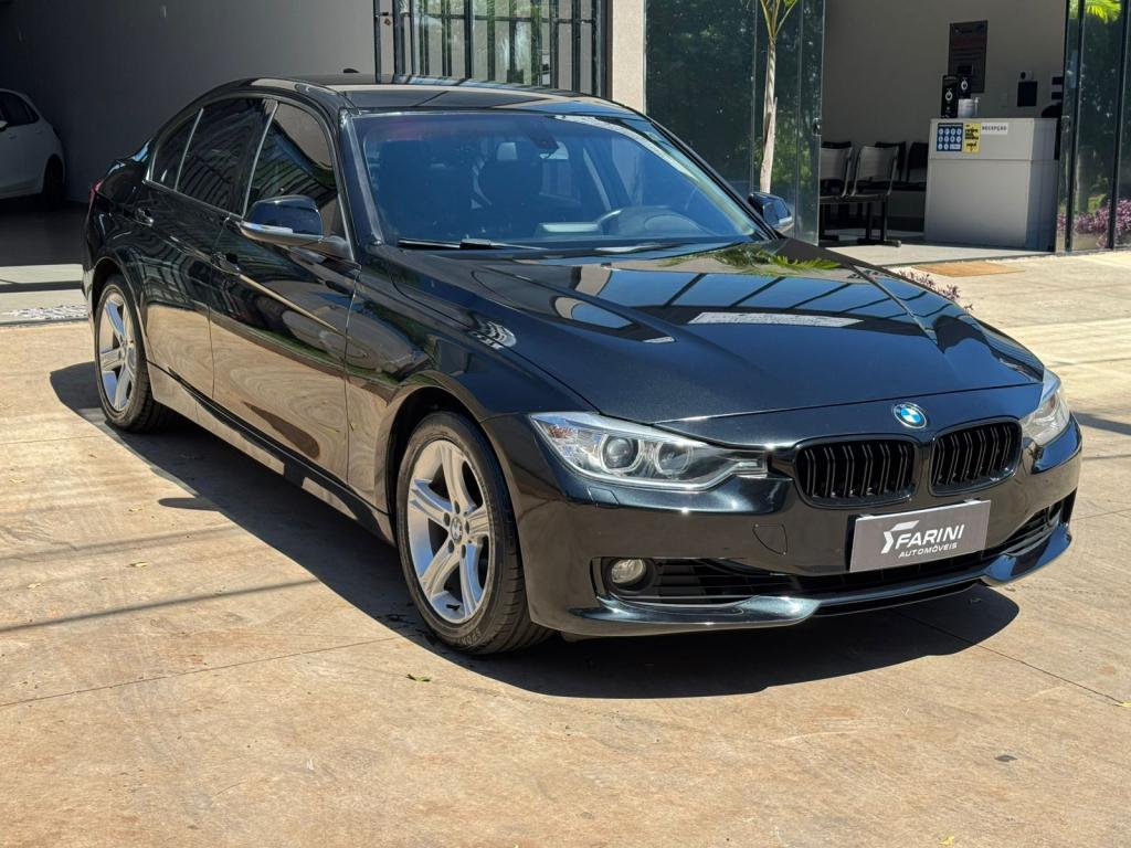 BMW 320I - Foto