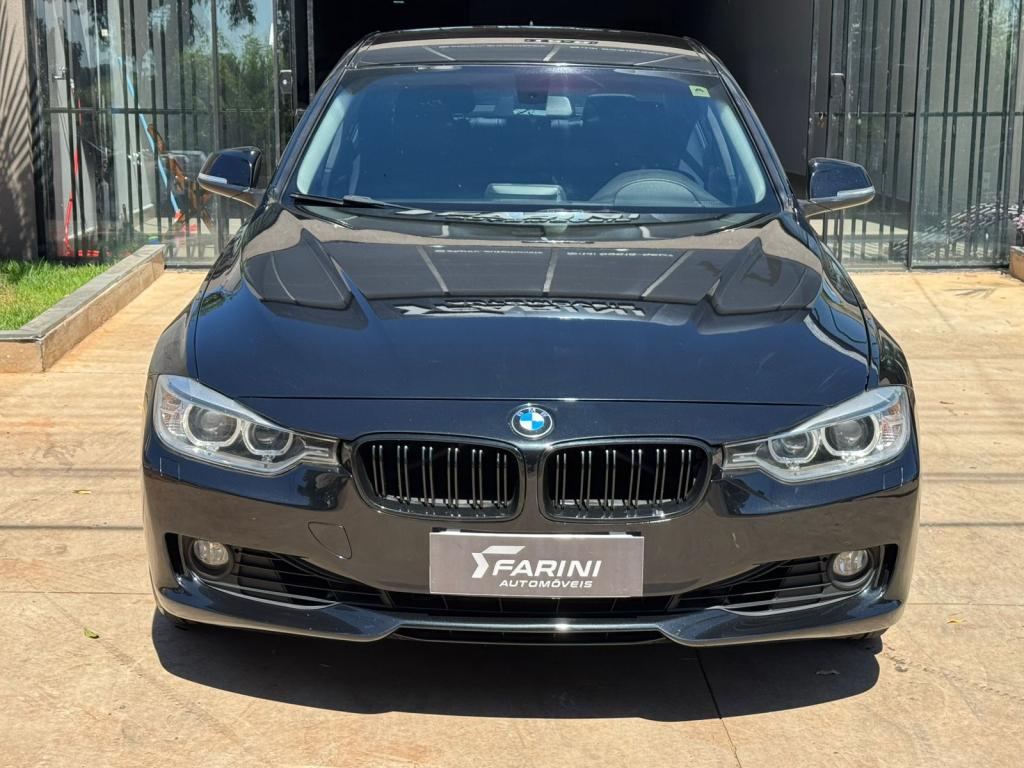 BMW 320I - Foto
