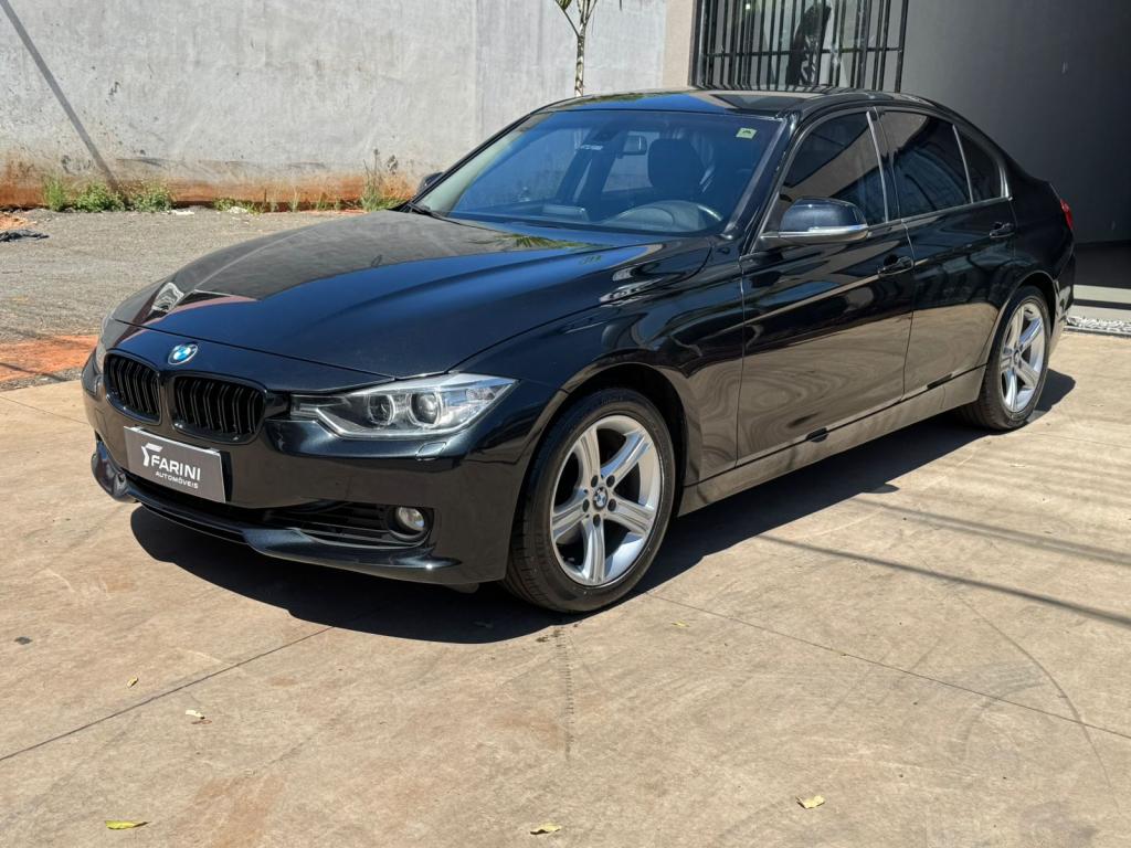 BMW 320I - Foto