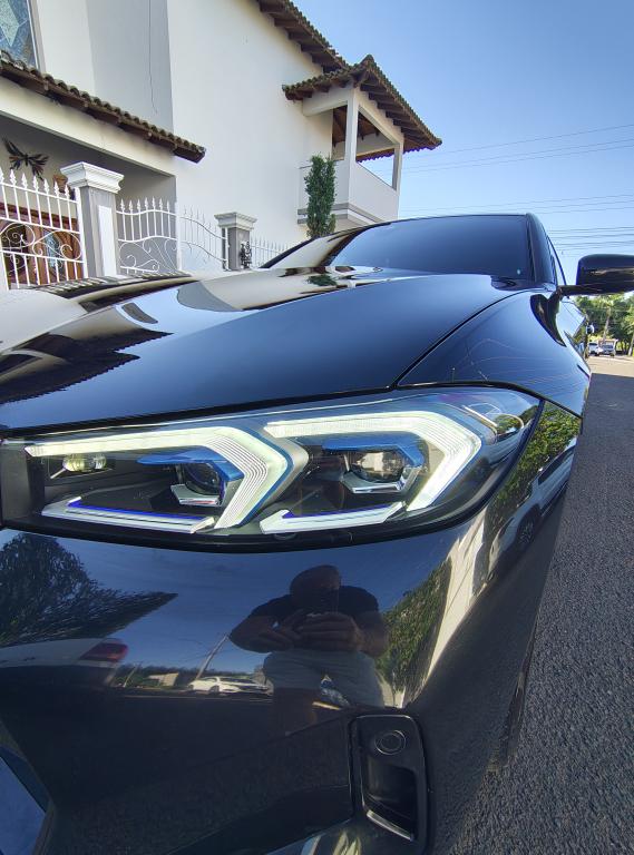 BMW 320I - Foto