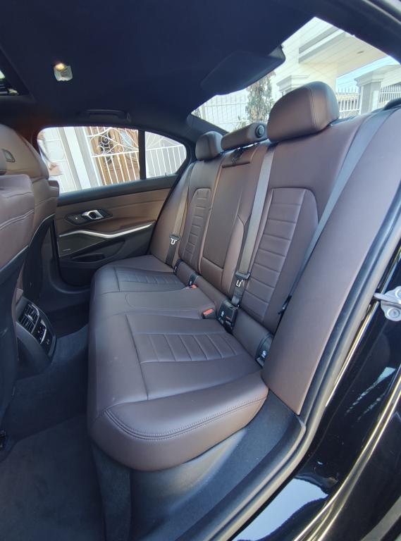 BMW 320I - Foto