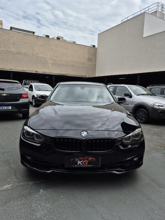 BMW 320I - Foto