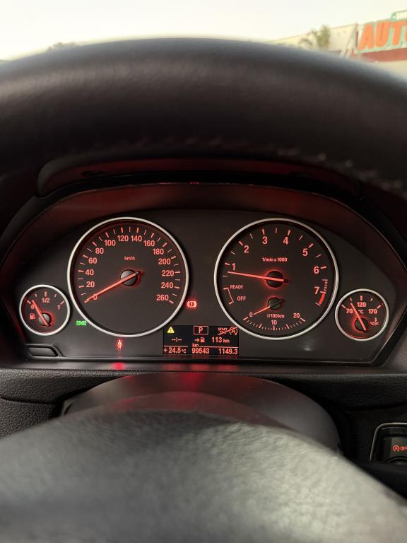 BMW 320I - Foto
