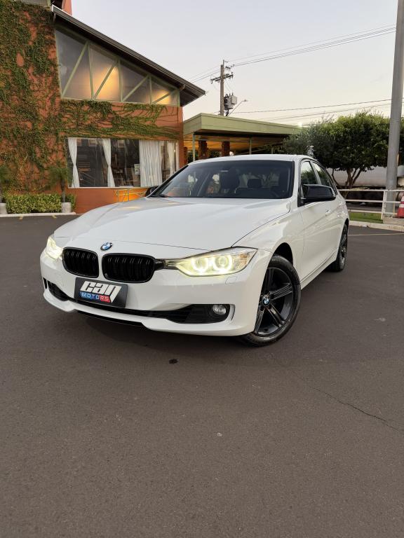 BMW 320I - Foto