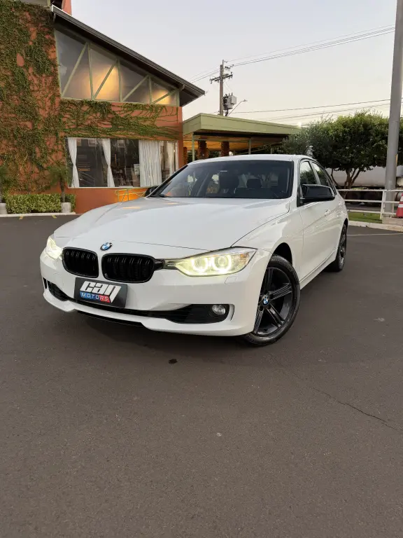 BMW 320I - Foto