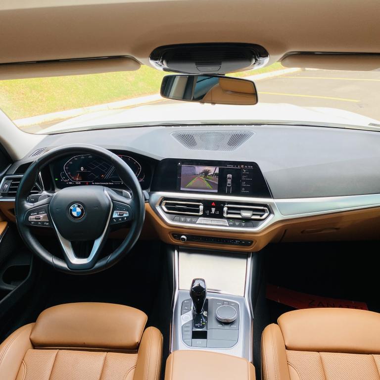 BMW 320I - Foto