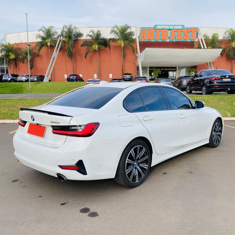 BMW 320I - Foto