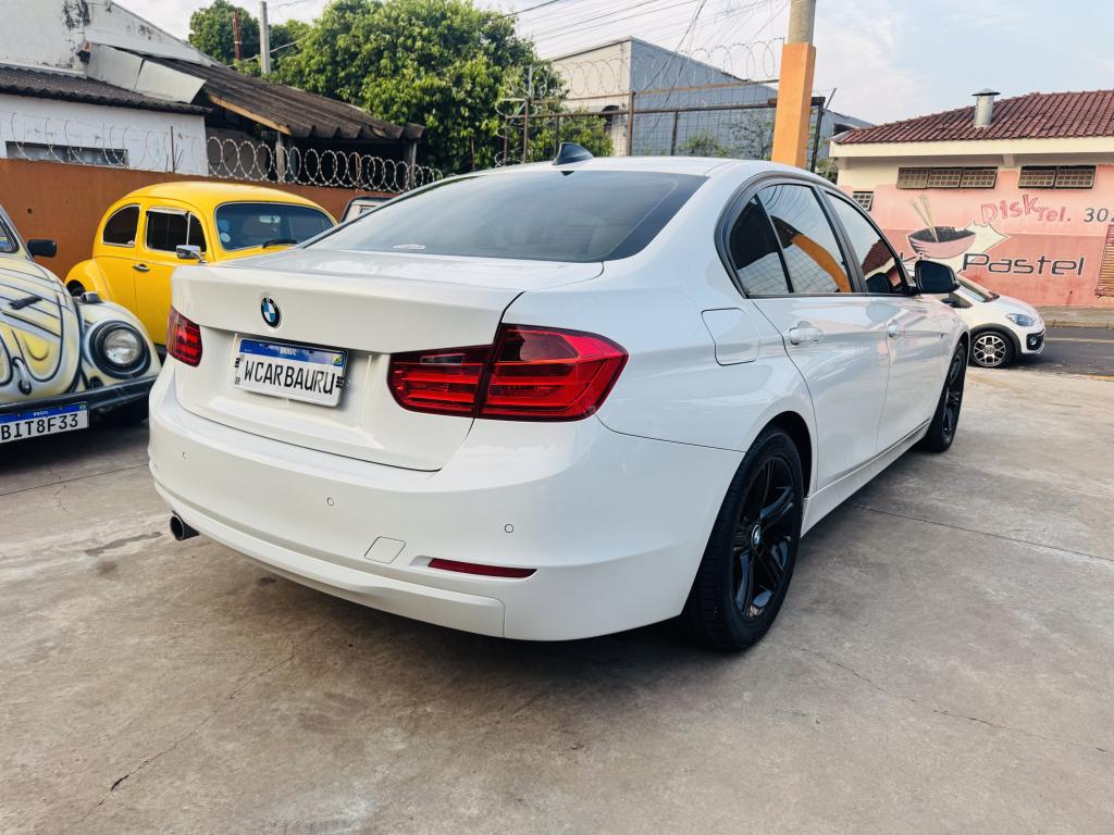 BMW 320I - Foto