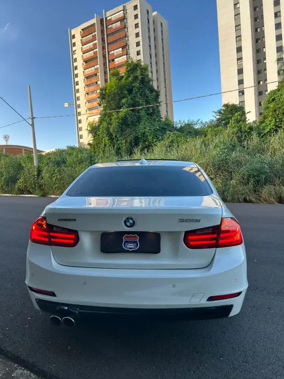 BMW 328I - Foto