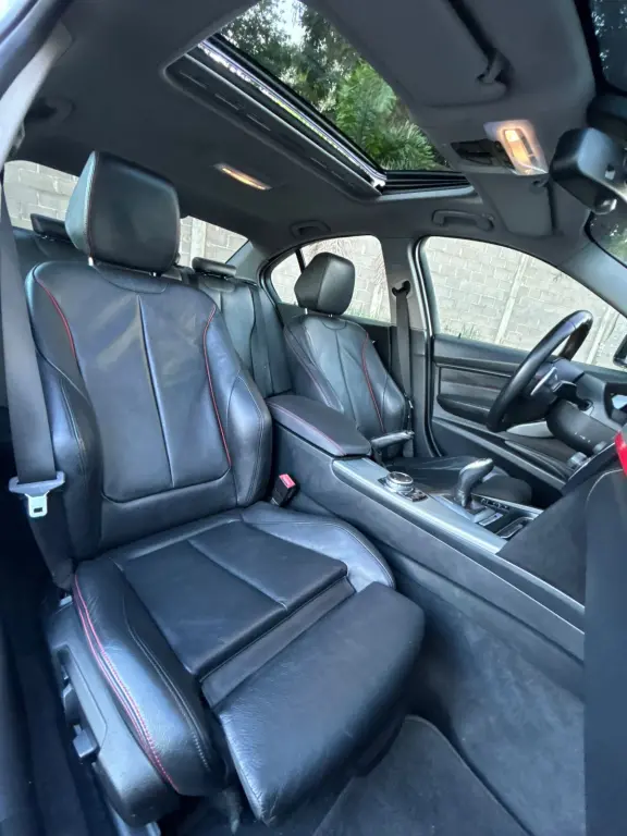 BMW 328I - Foto