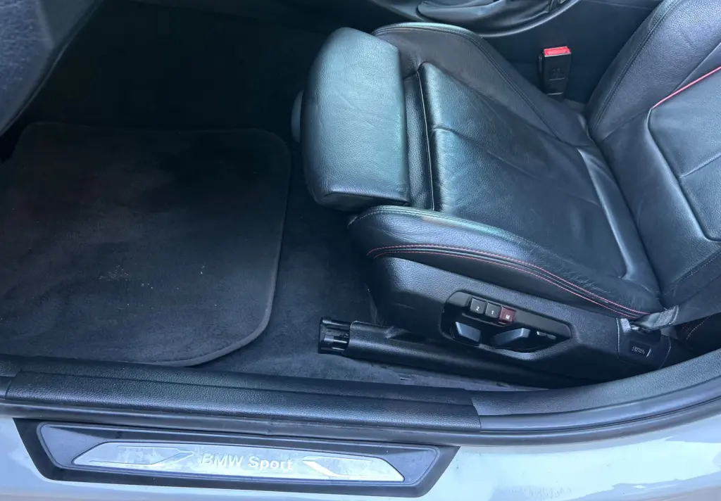 BMW 328I - Foto