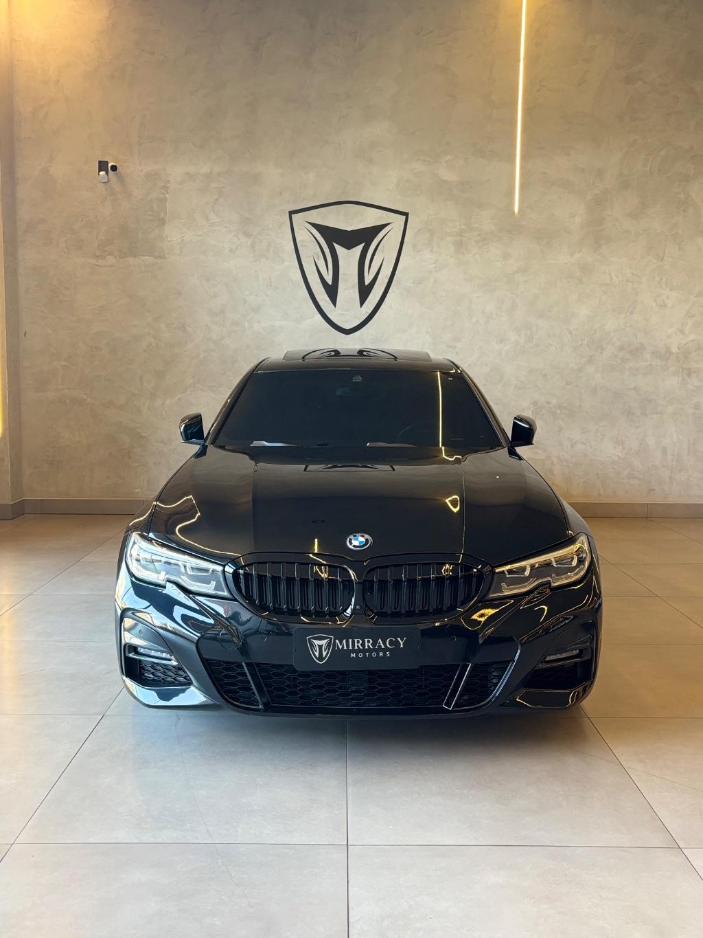 BMW 330E - Foto