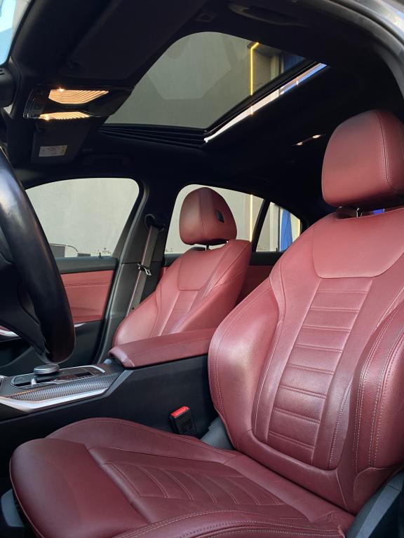 BMW 330E - Foto
