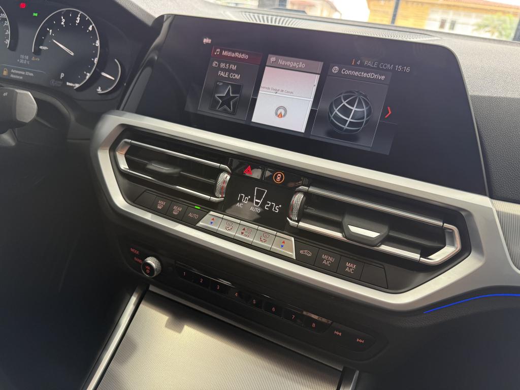 BMW 330I - Foto