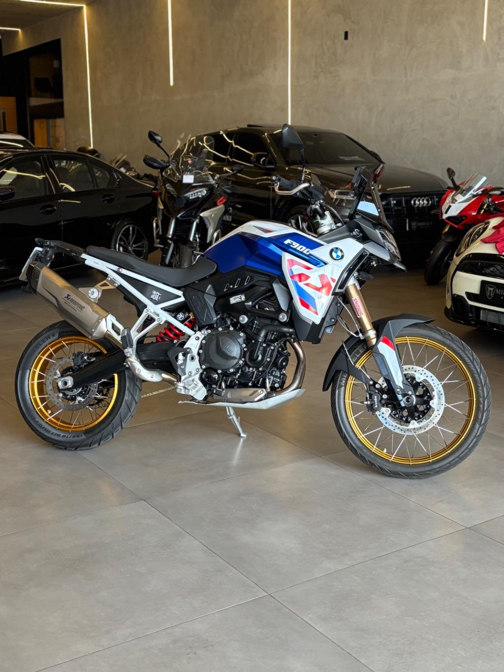 BMW F 900 GS - Foto