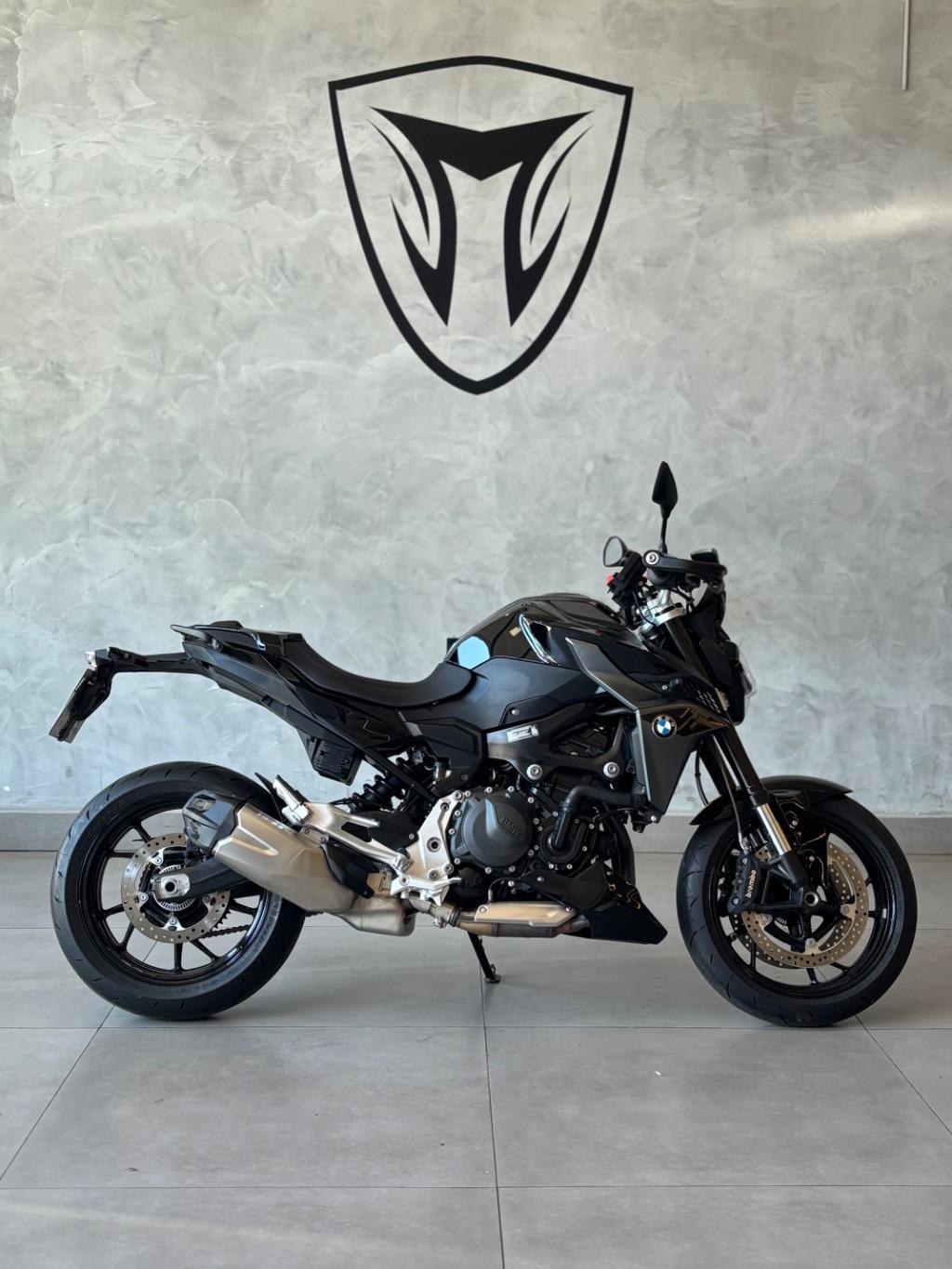BMW F 900 R - Foto