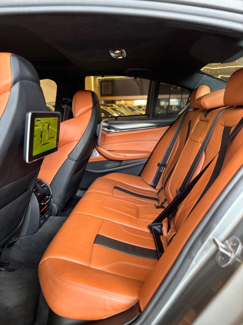 BMW M5 - Foto