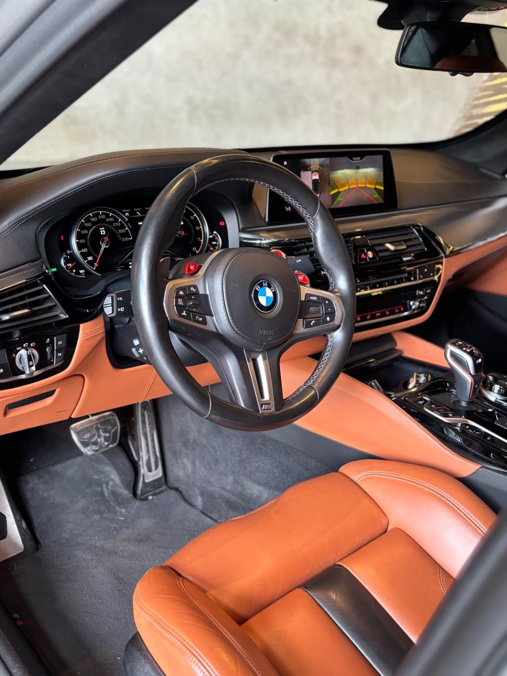 BMW M5 - Foto