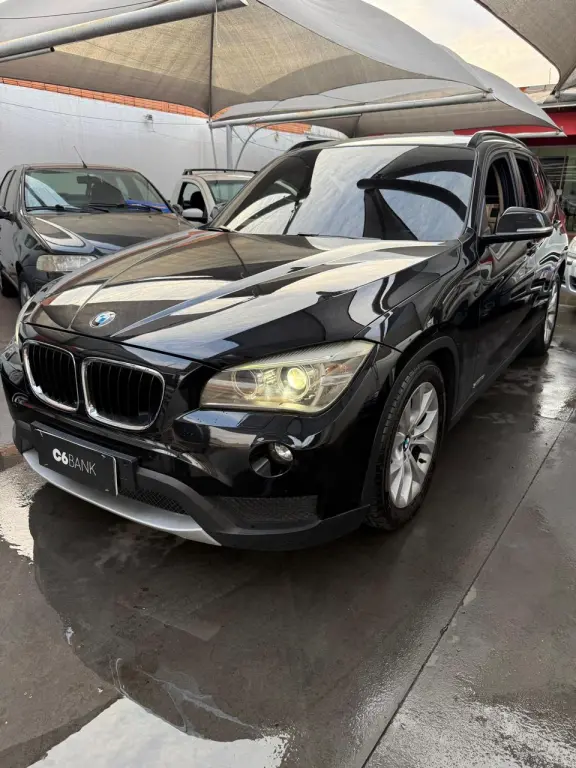 BMW X1 - Foto