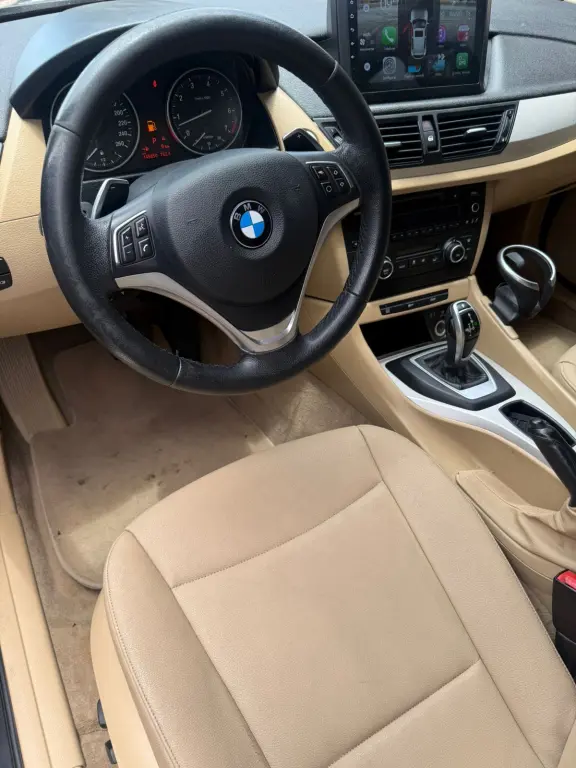 BMW X1 - Foto