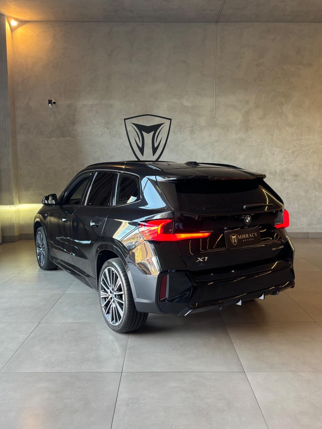 BMW X1 - Foto