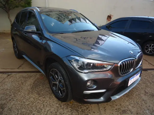 BMW X1 - Foto