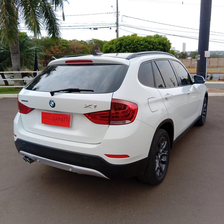 BMW X1 - Foto