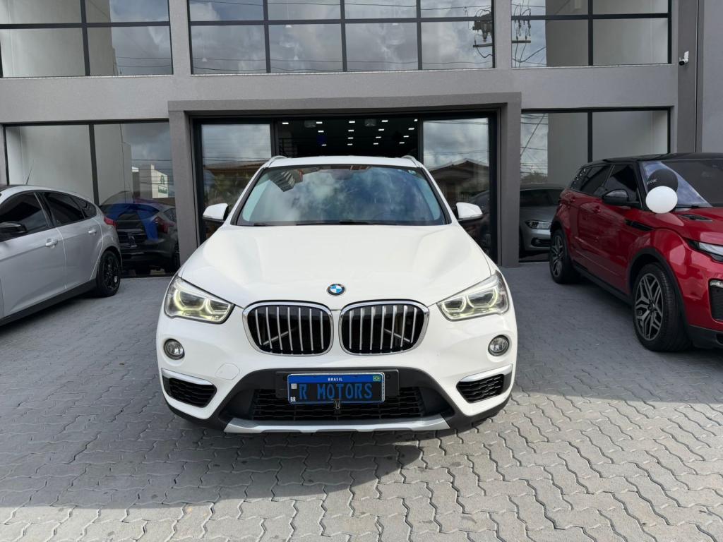BMW X1 - Foto