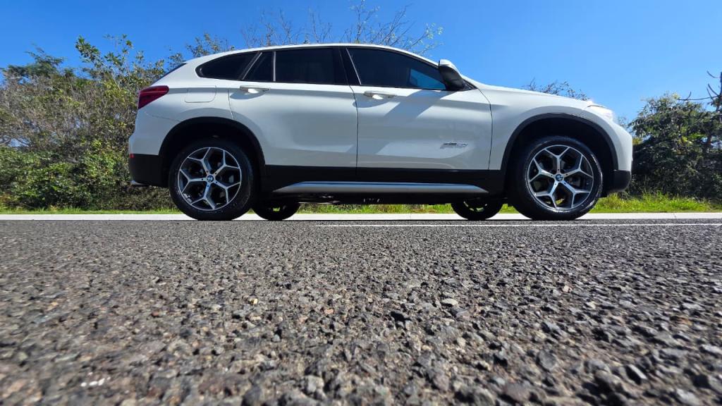 BMW X1 - Foto