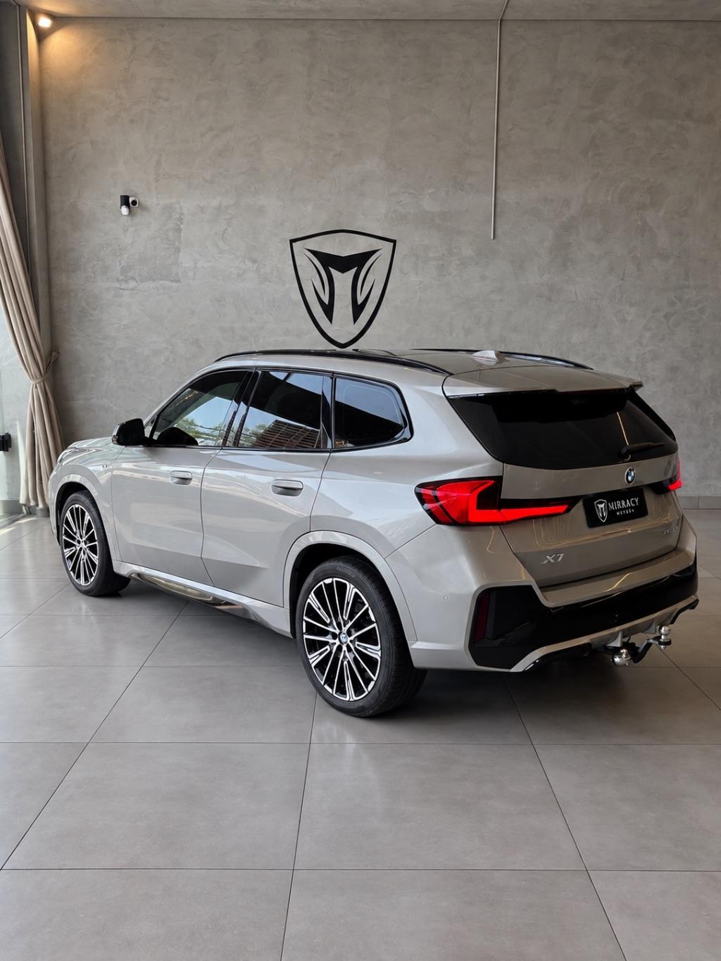 BMW X1 - Foto