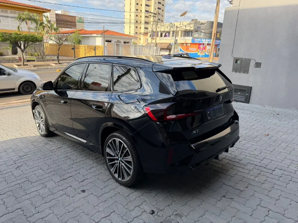 BMW X1 - Foto