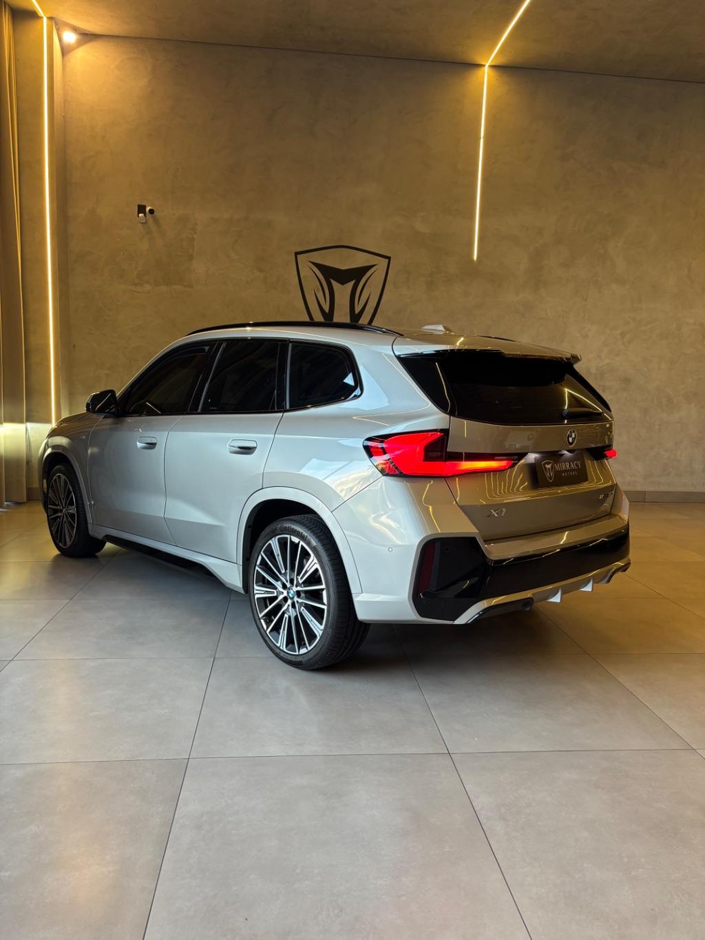 BMW X1 - Foto