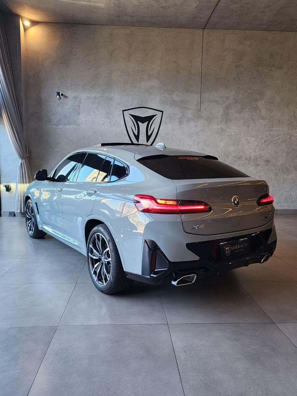 BMW X4 - Foto