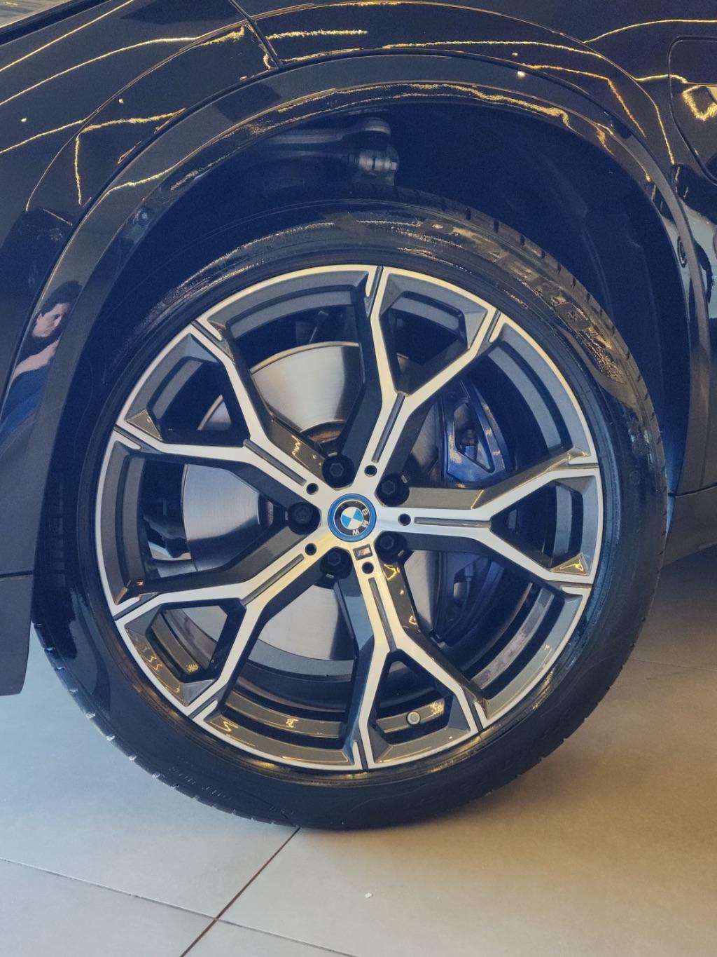 BMW X5 - Foto