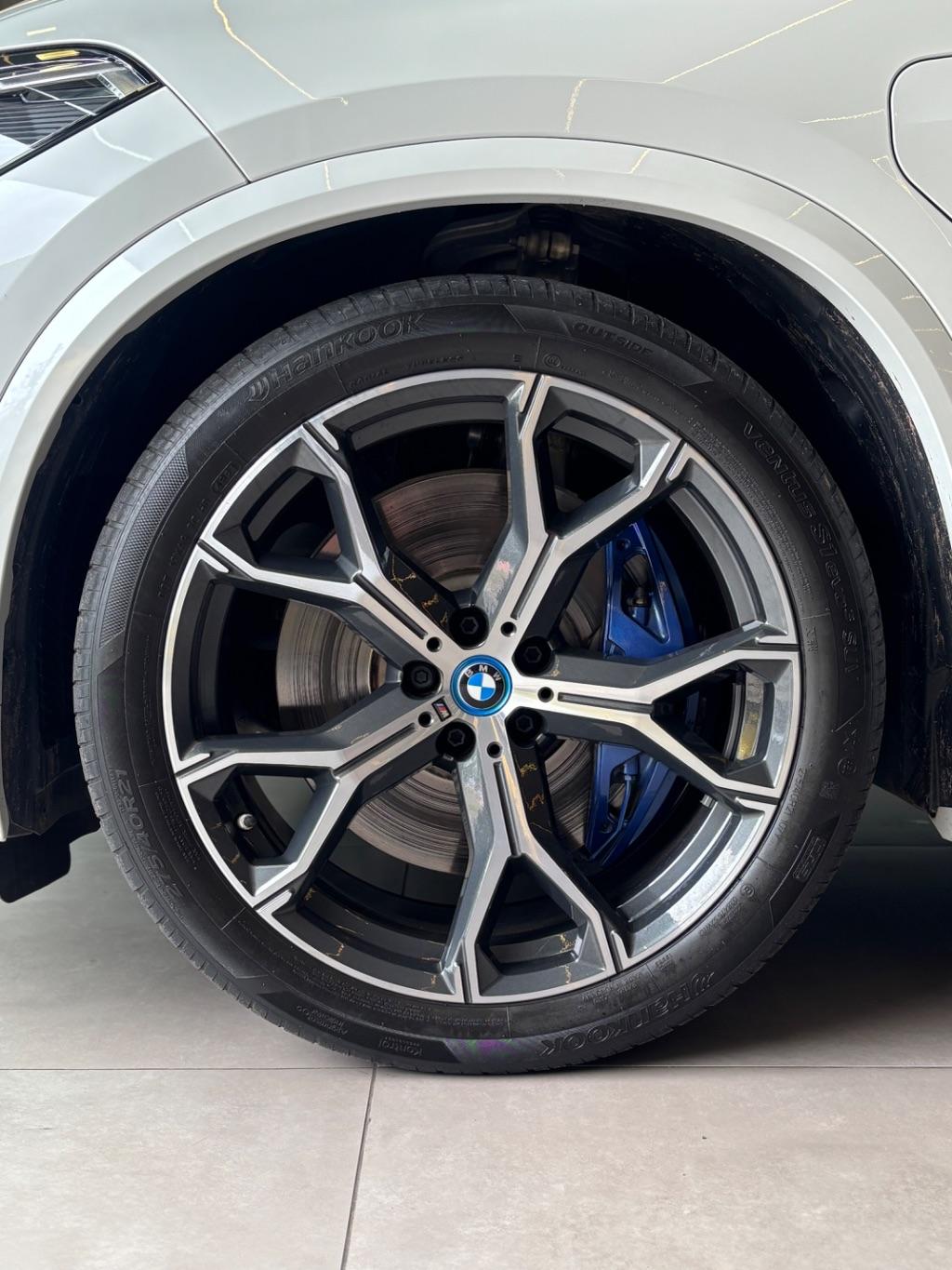 BMW X5 - Foto