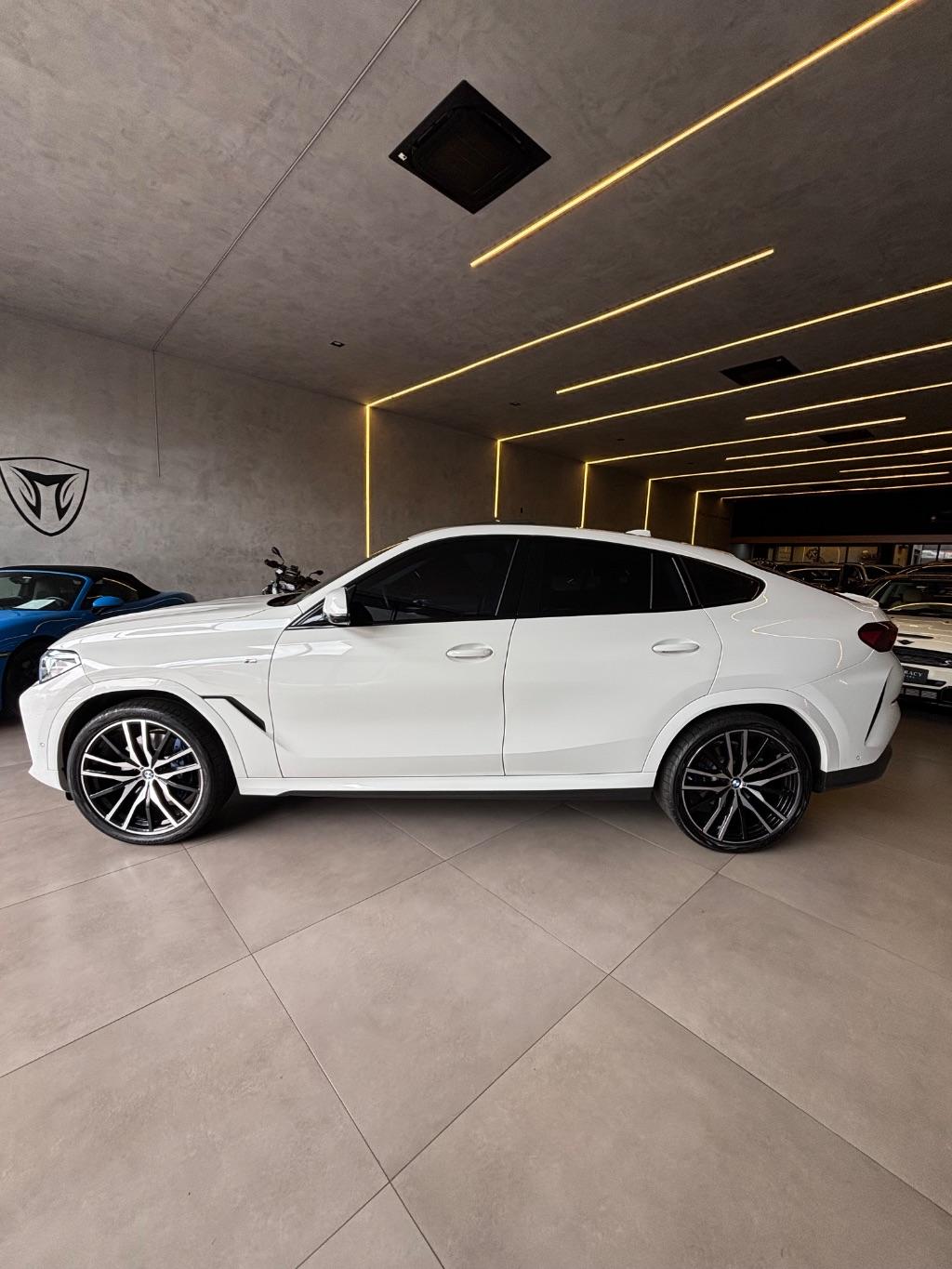 BMW X6 - Foto