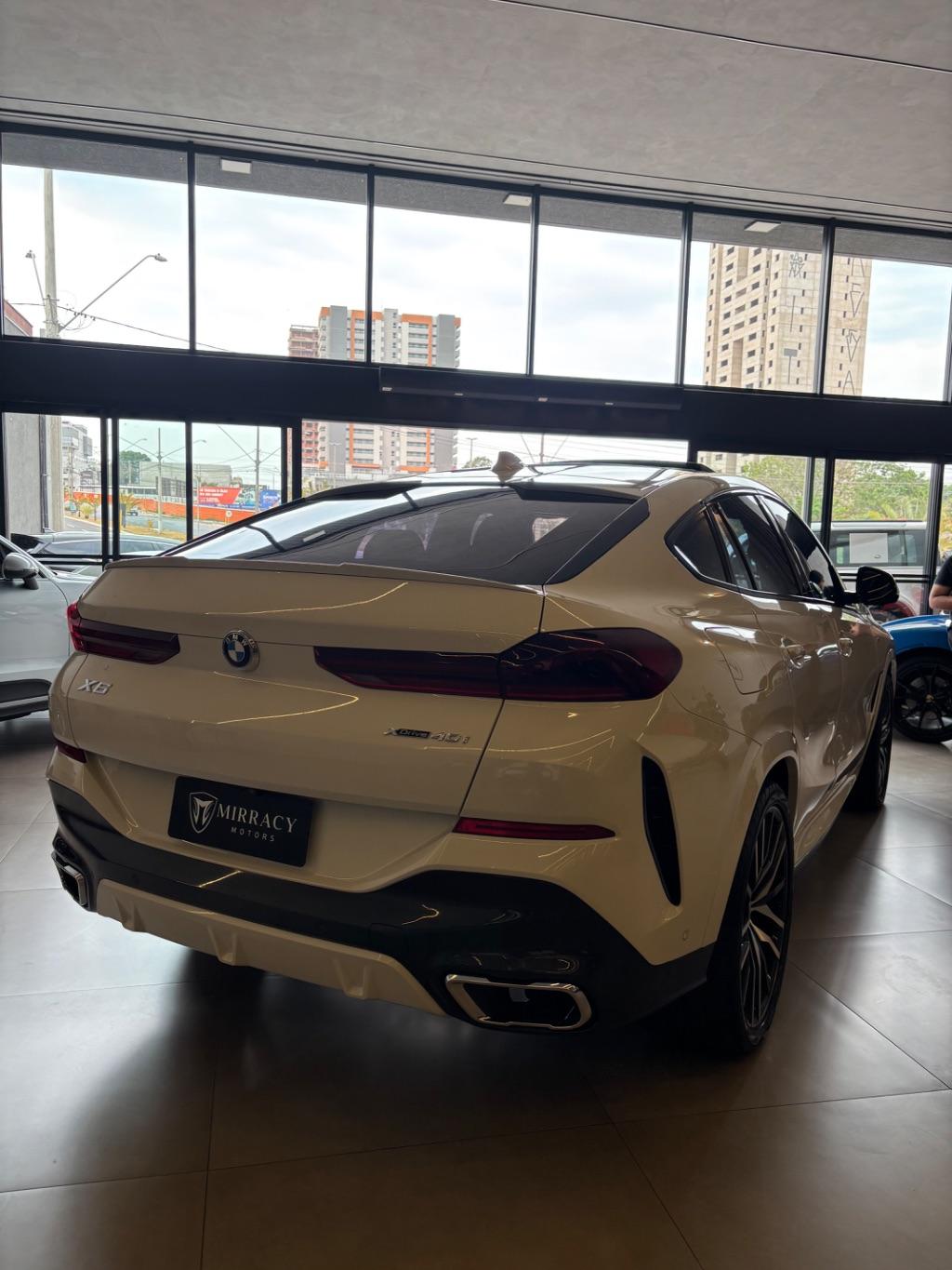 BMW X6 - Foto