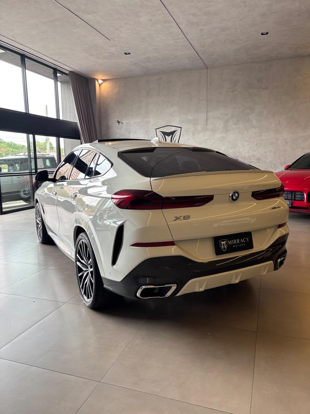 BMW X6 - Foto