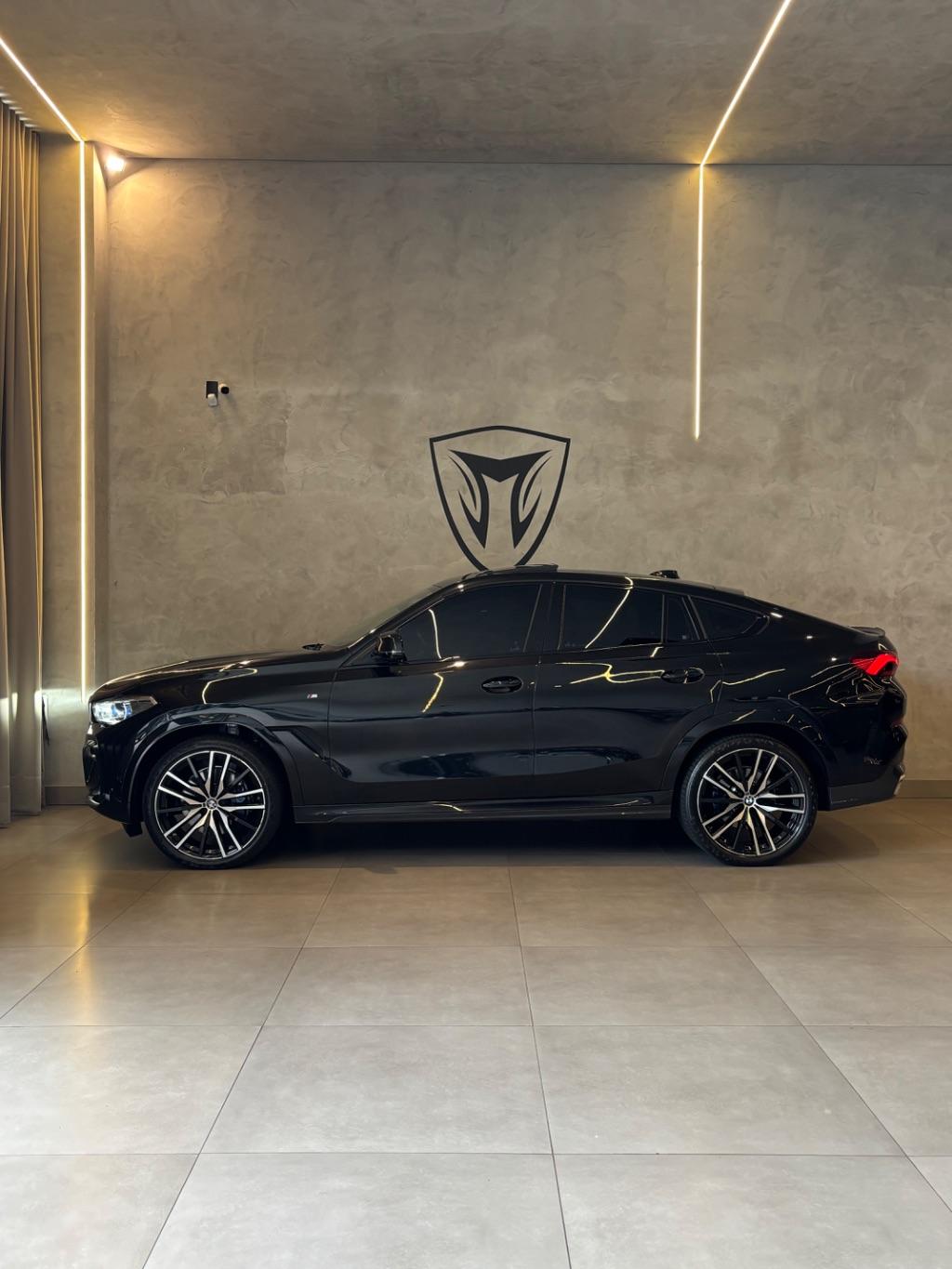BMW X6 - Foto