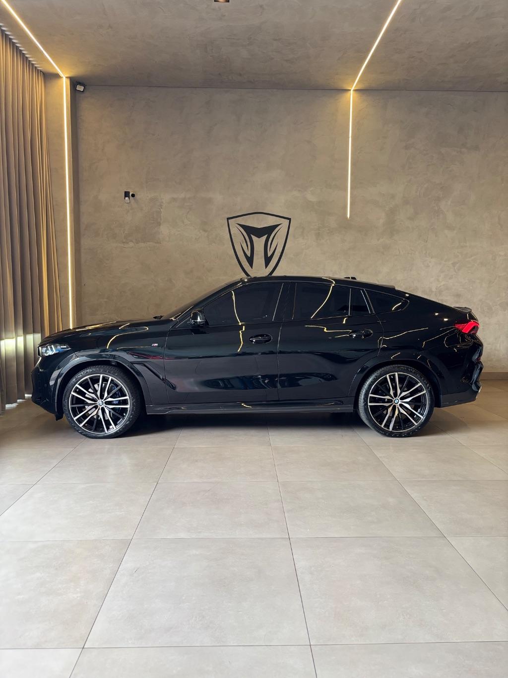BMW X6 - Foto