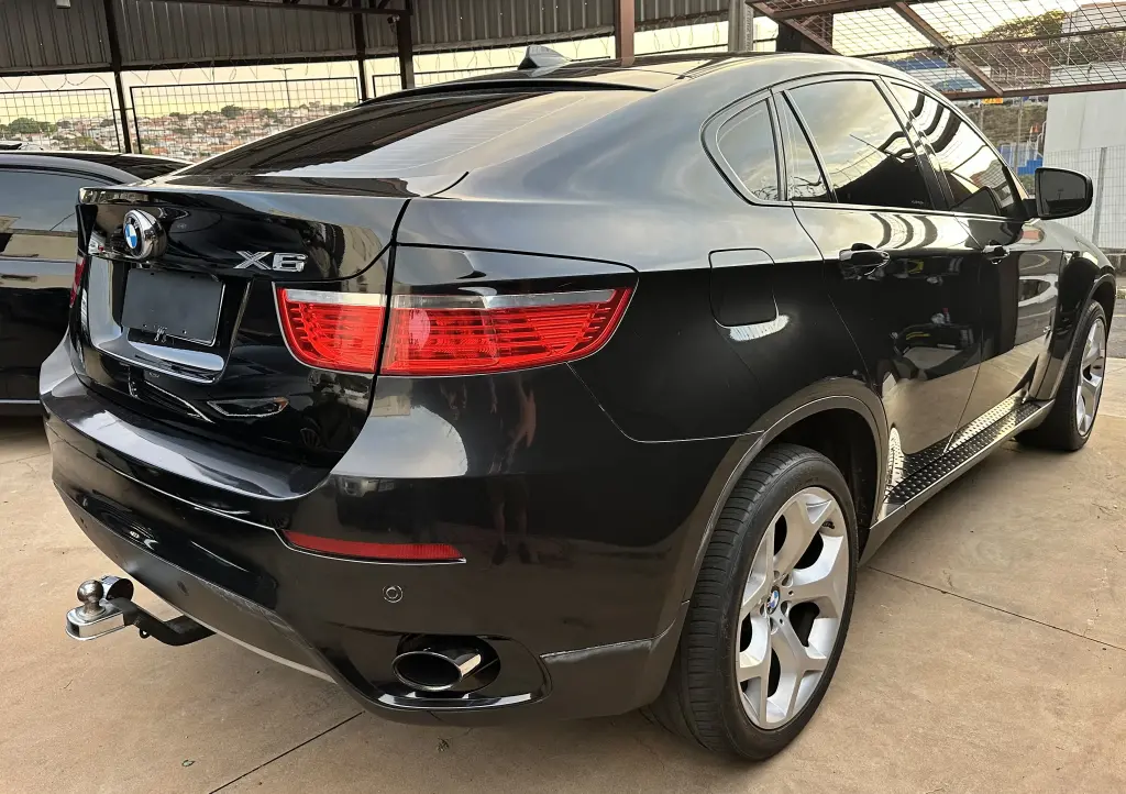 BMW X6 - Foto