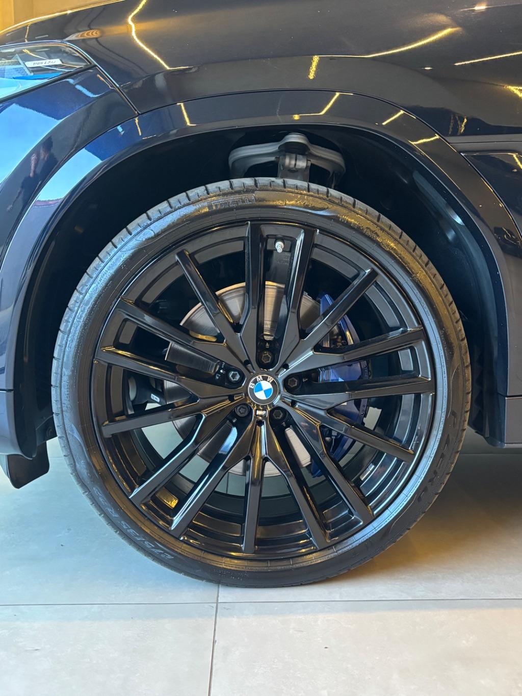 BMW X6 - Foto