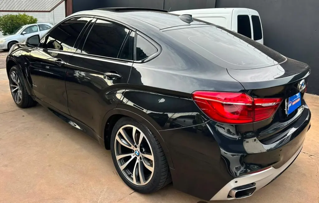 BMW X6 - Foto