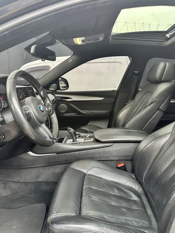 BMW X6 - Foto