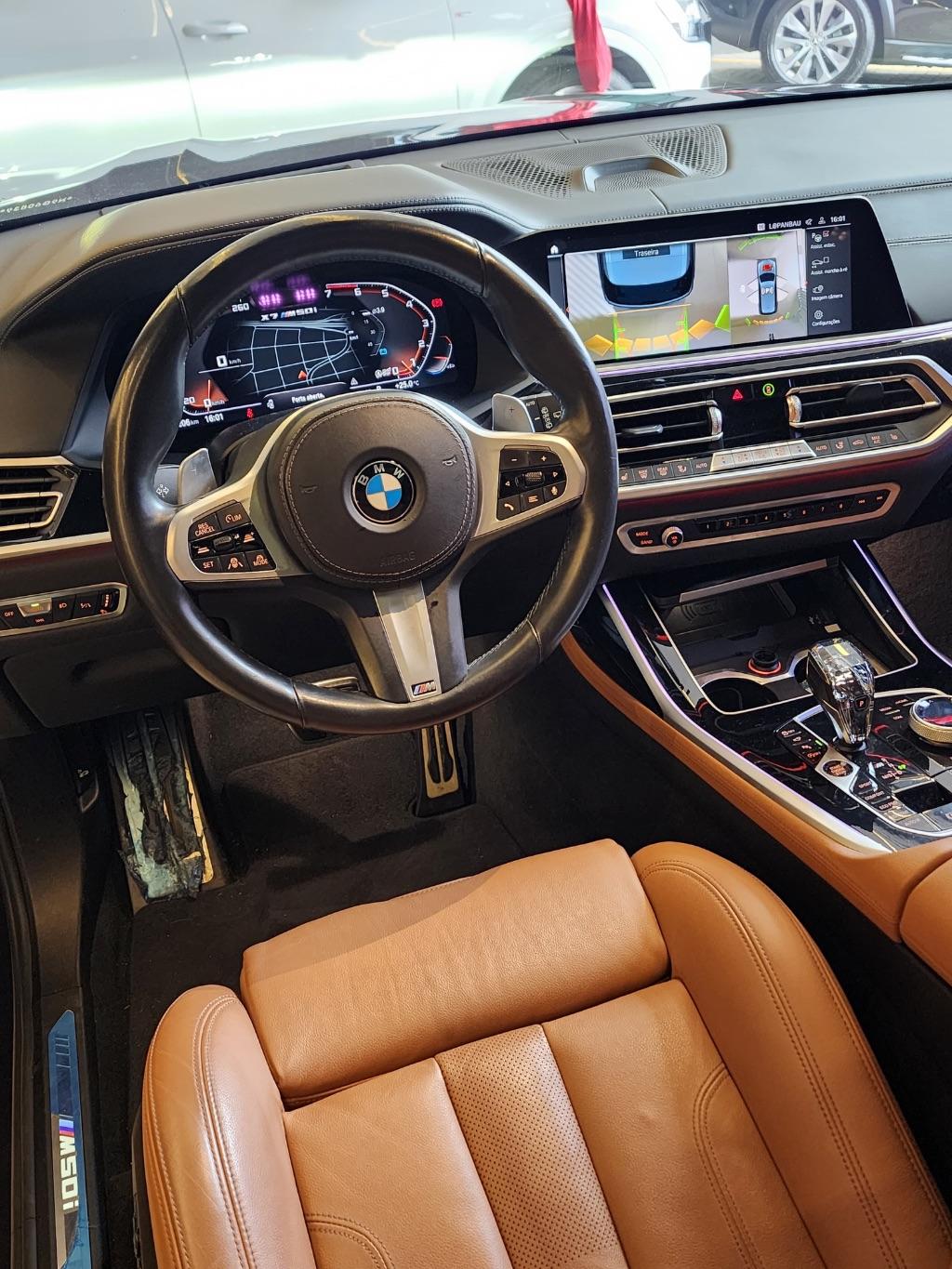 BMW X7 - Foto
