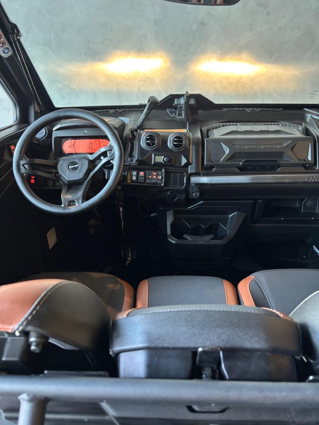 BRP CAN-AM Defender DPS Max 800 4 Lugares - Foto