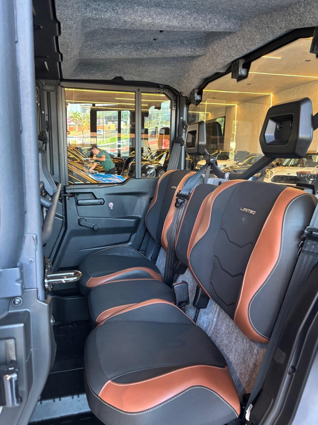 BRP CAN-AM Defender DPS Max 800 4 Lugares - Foto