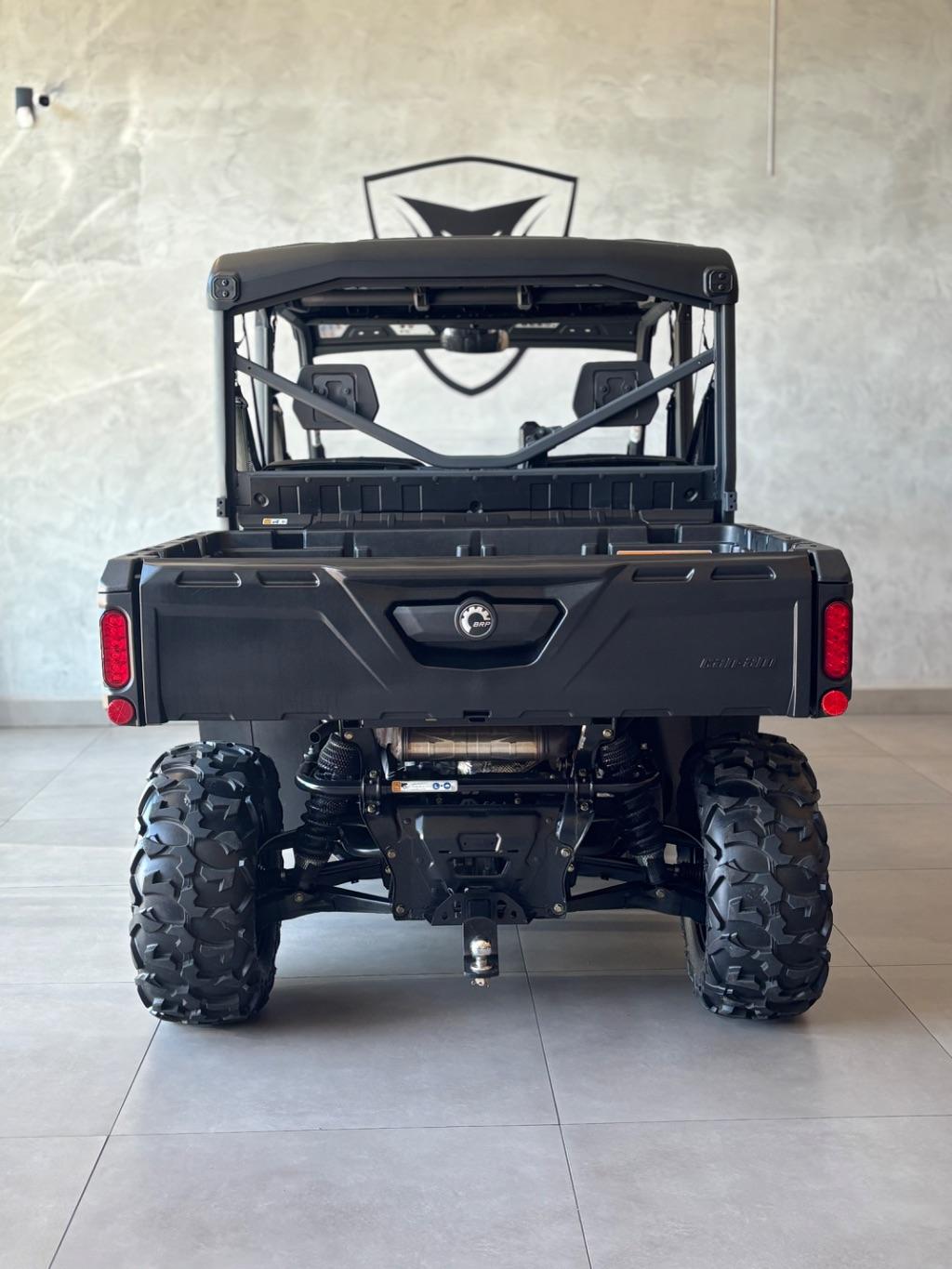 BRP CAN-AM Defender 900 HD9 - Foto
