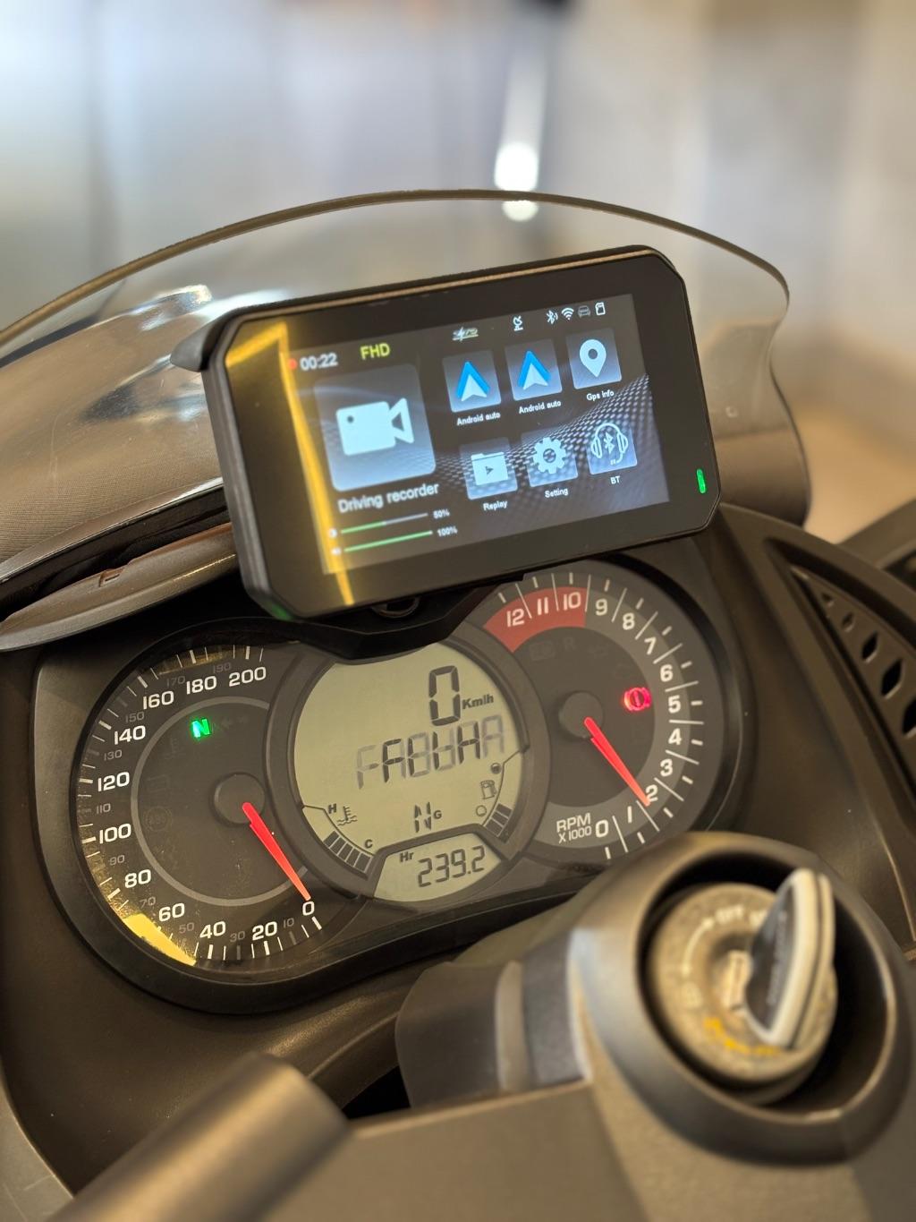 BRP CAN-AM Spyder Roadster - Foto