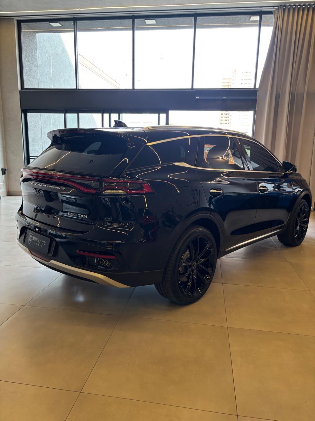 BYD Tan - Foto